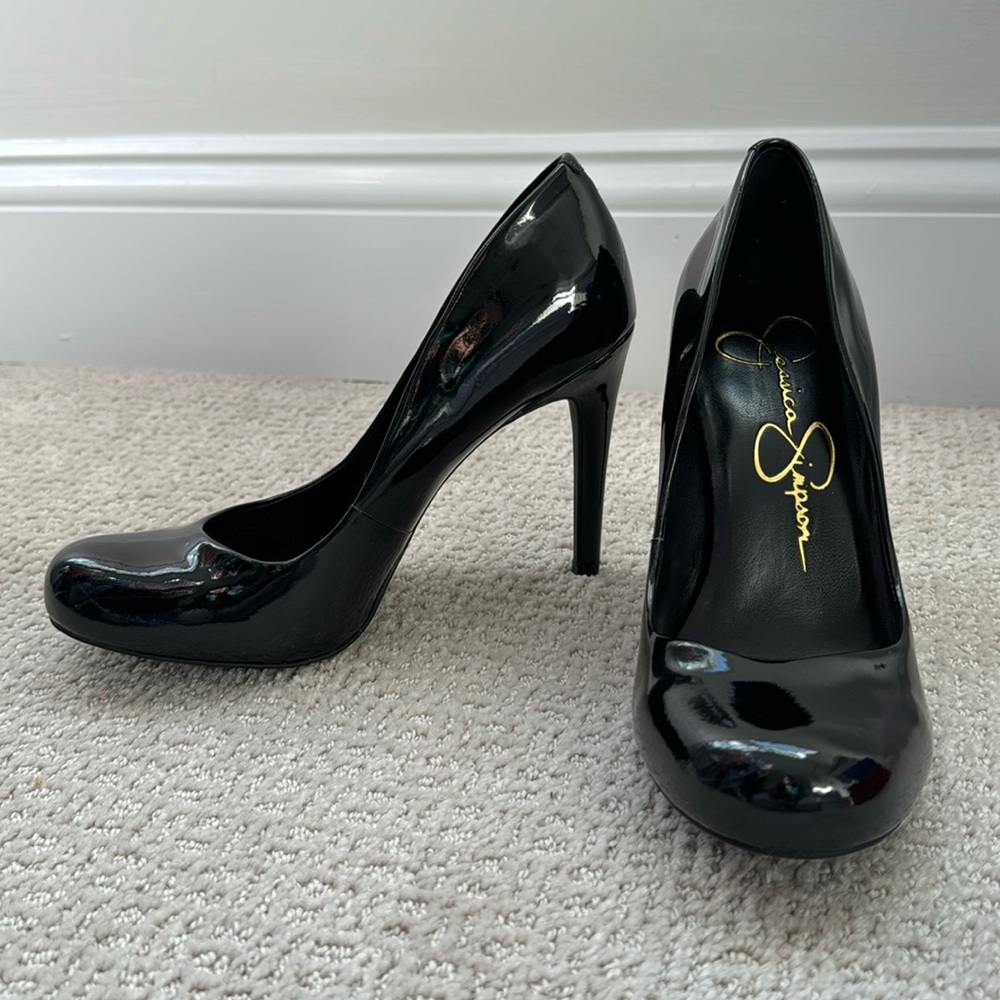 jessica simpson patent leather heels size 6.5